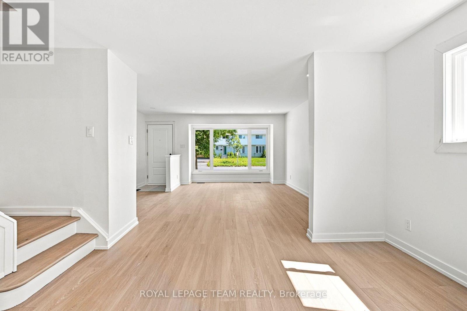 1001 Meadowlands Drive Property Photo 15