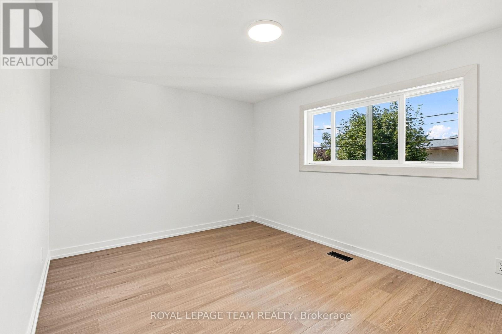 1001 Meadowlands Drive Property Photo 22