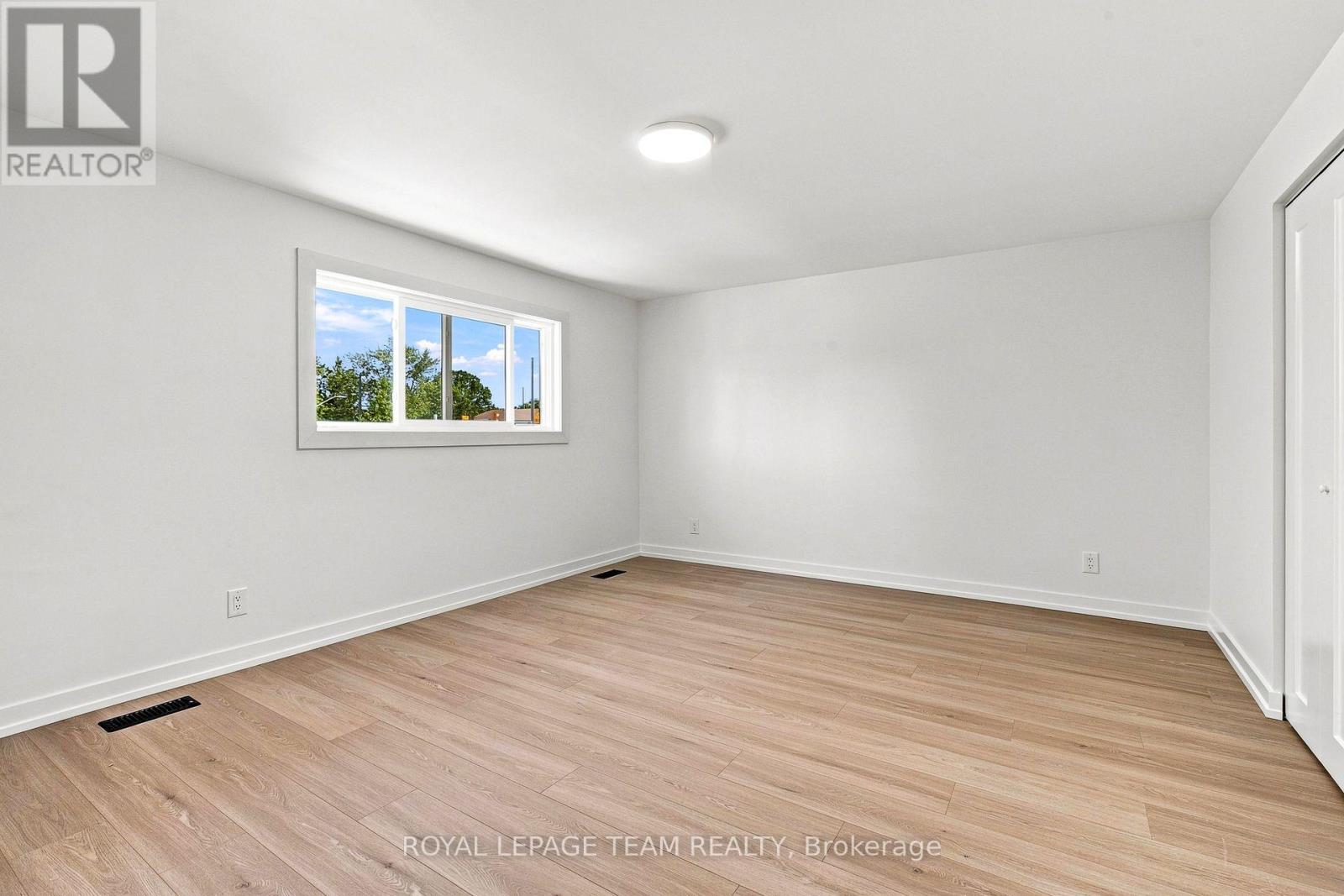 1001 Meadowlands Drive Property Photo 27