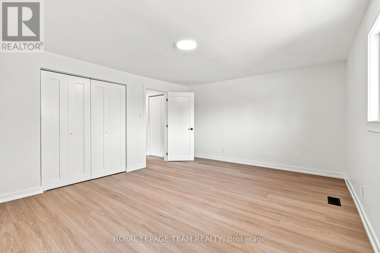 1001 Meadowlands Drive Property Photo 28