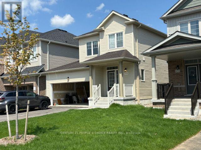 419 Black Cherry Crescent Property Photo 2