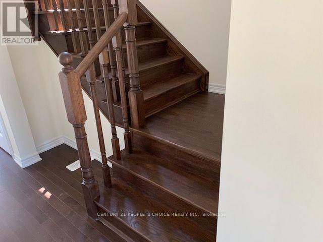 419 Black Cherry Crescent Property Photo 7