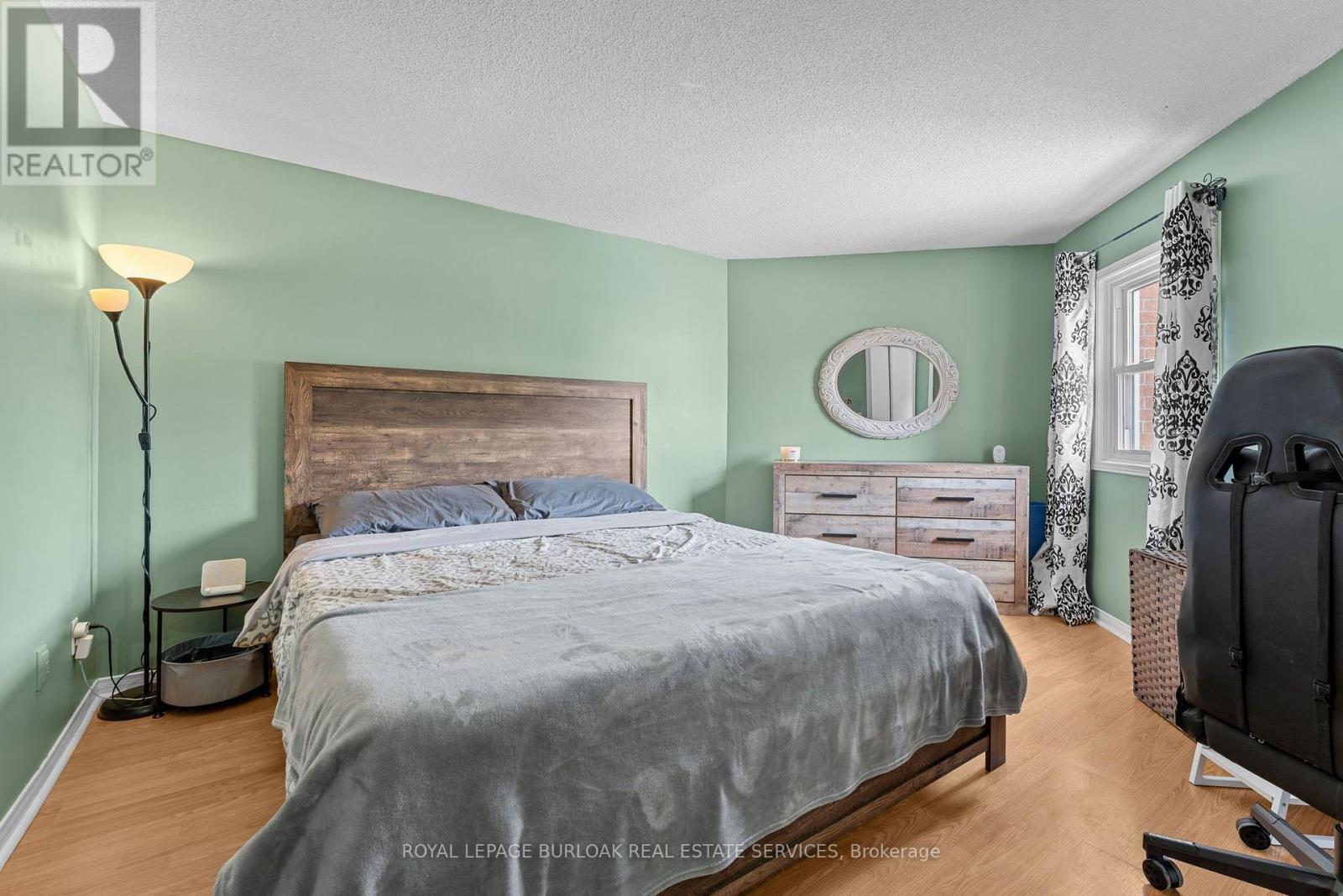 12 - 465 Beechwood Place Property Photo 28