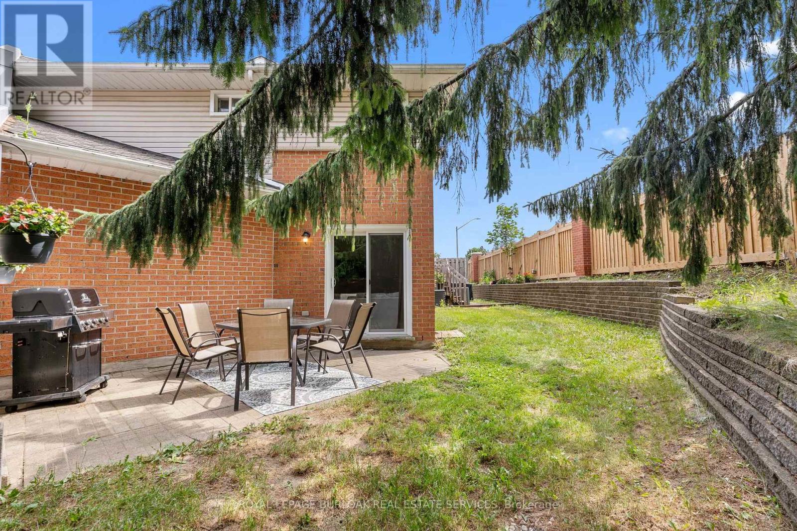 12 - 465 Beechwood Place Property Photo 45