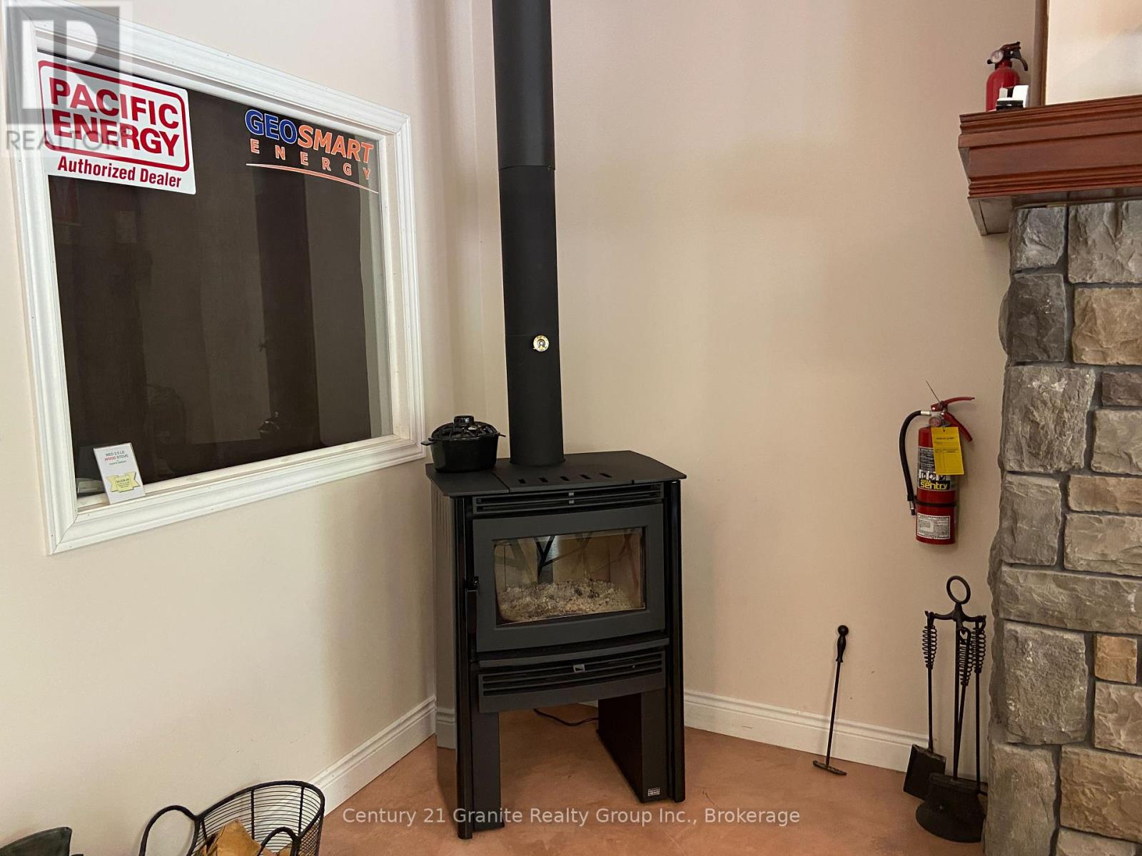 39 Bobcaygeon Road Property Photo 5