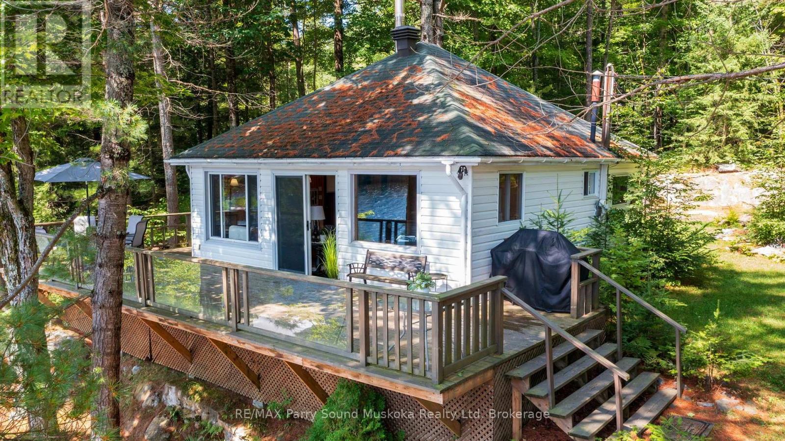 4 Post Lane Property Photo 10