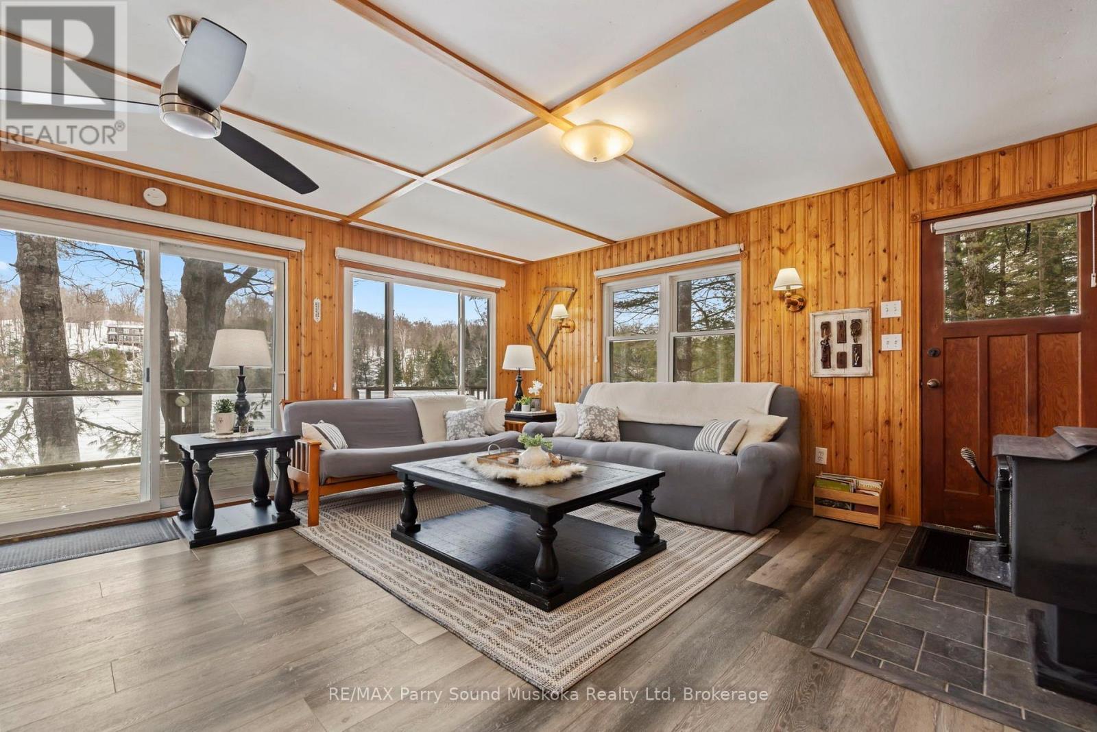 4 Post Lane Property Photo 11