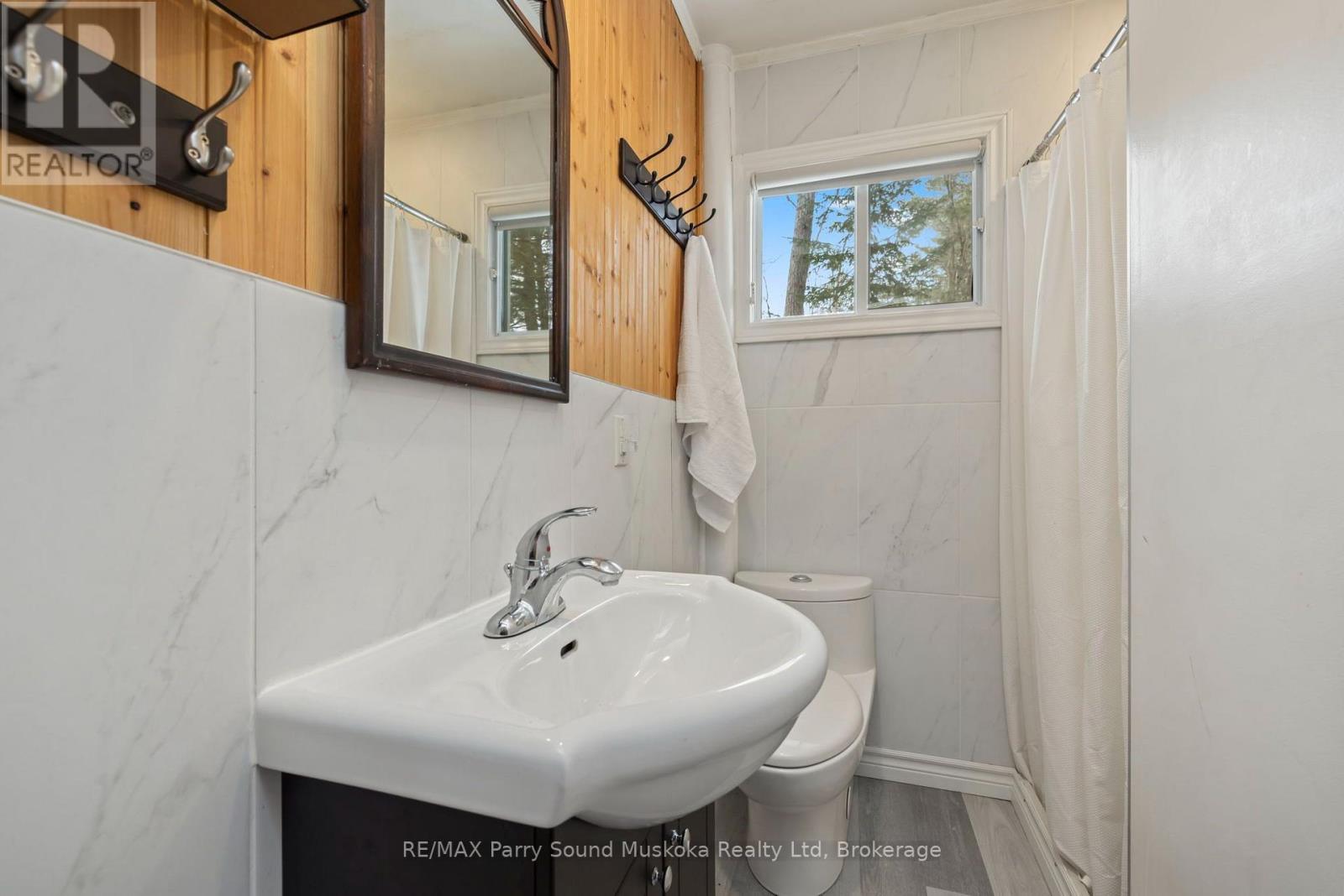 4 Post Lane Property Photo 27