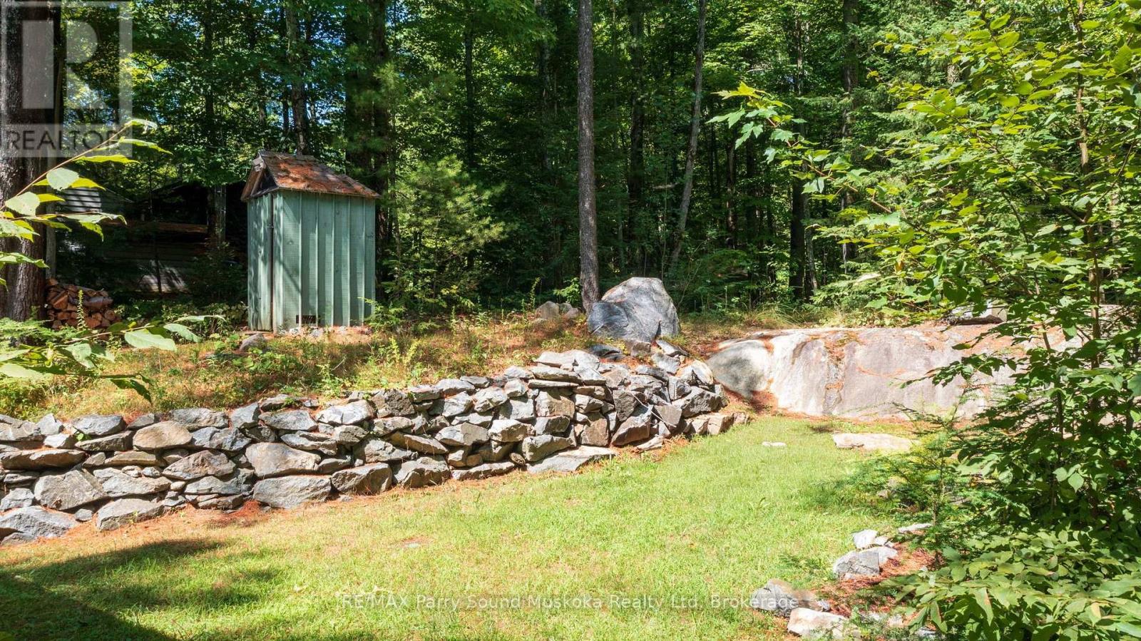 4 Post Lane Property Photo 32