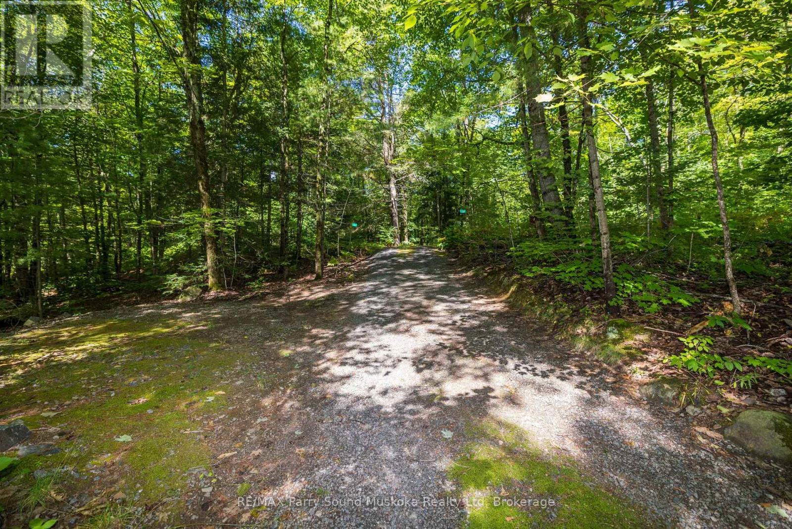 4 Post Lane Property Photo 34