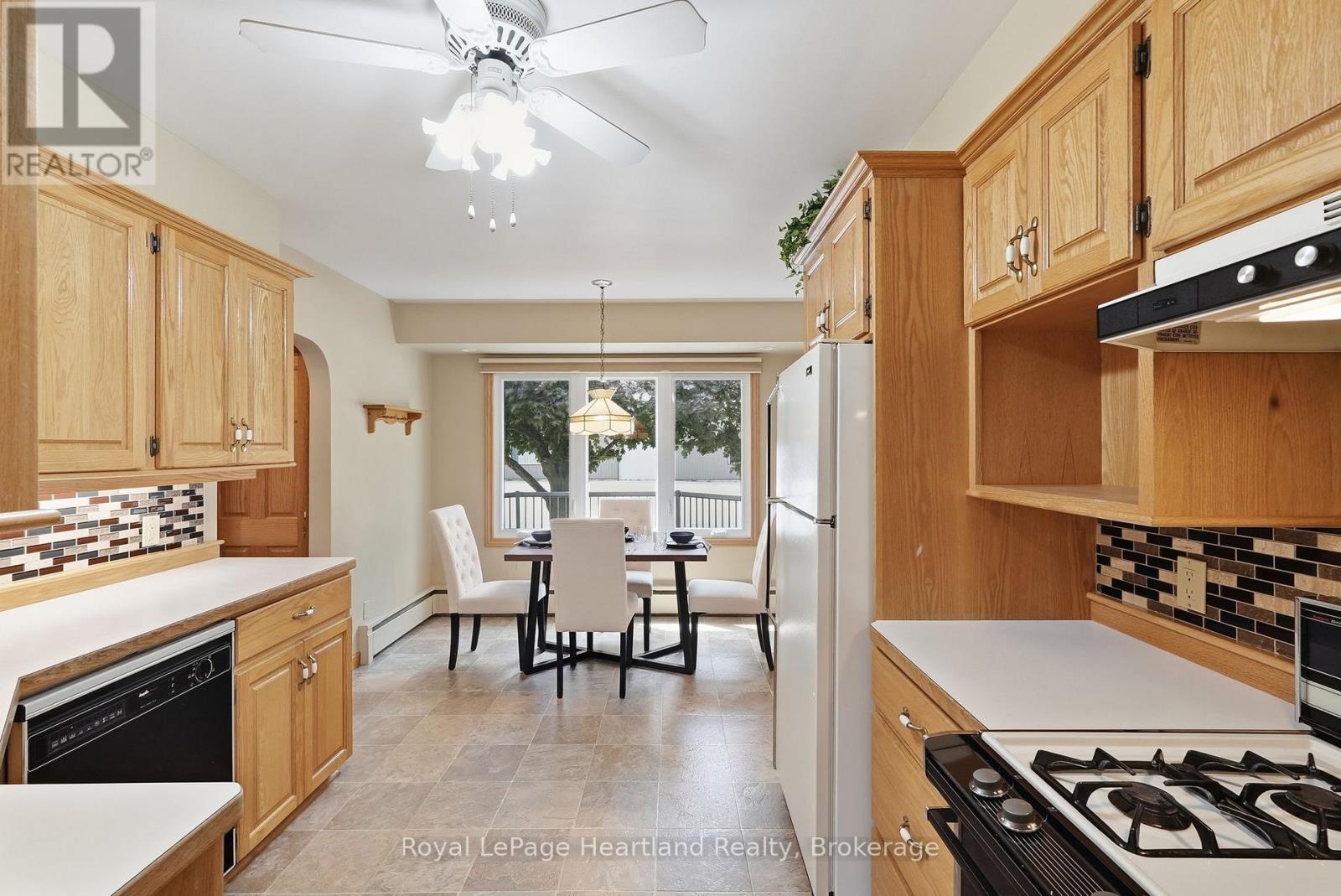 5 King Street Property Photo 12