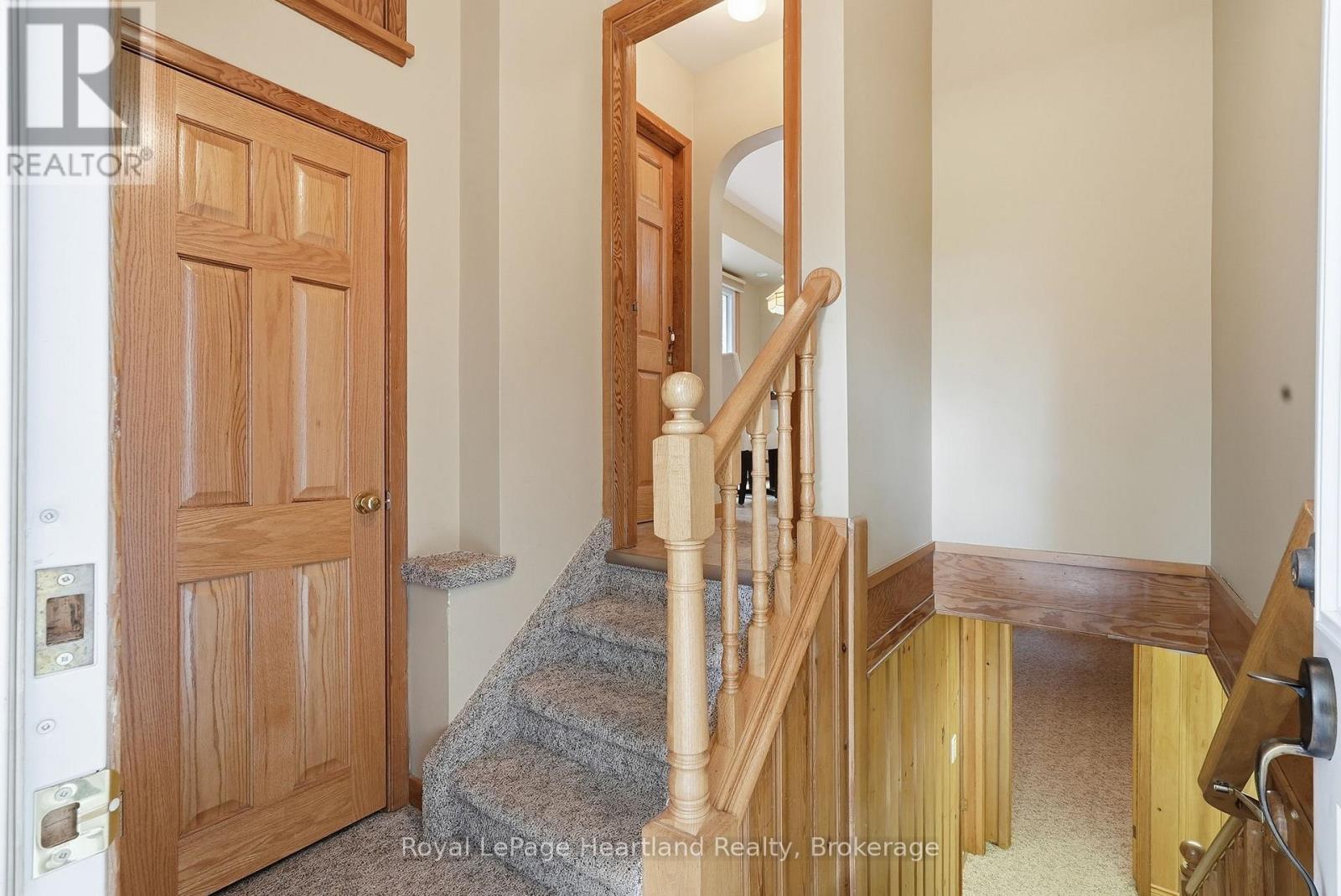 5 King Street Property Photo 21