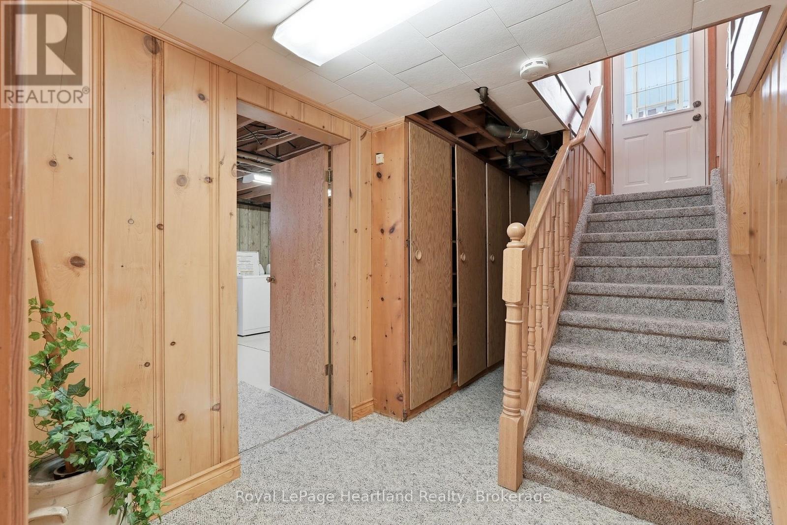 5 King Street Property Photo 22