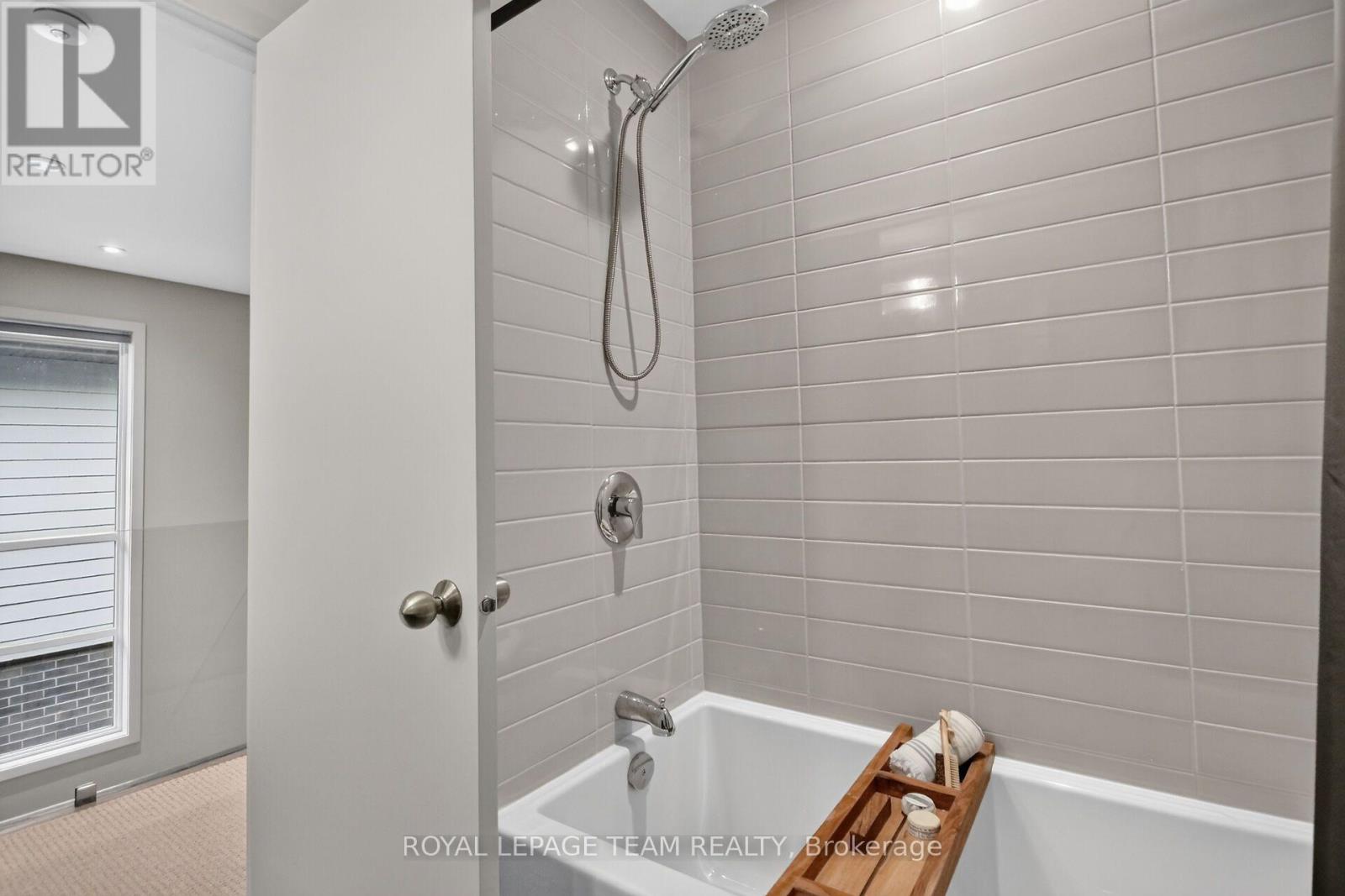 140 Larimar Circle Property Photo 34