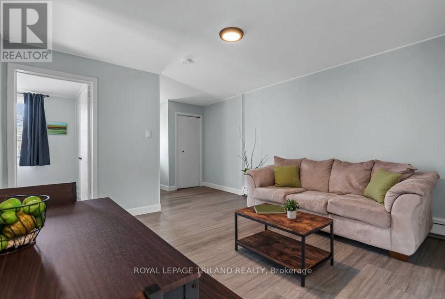 2 - 469 Grey Street Property Photo 3