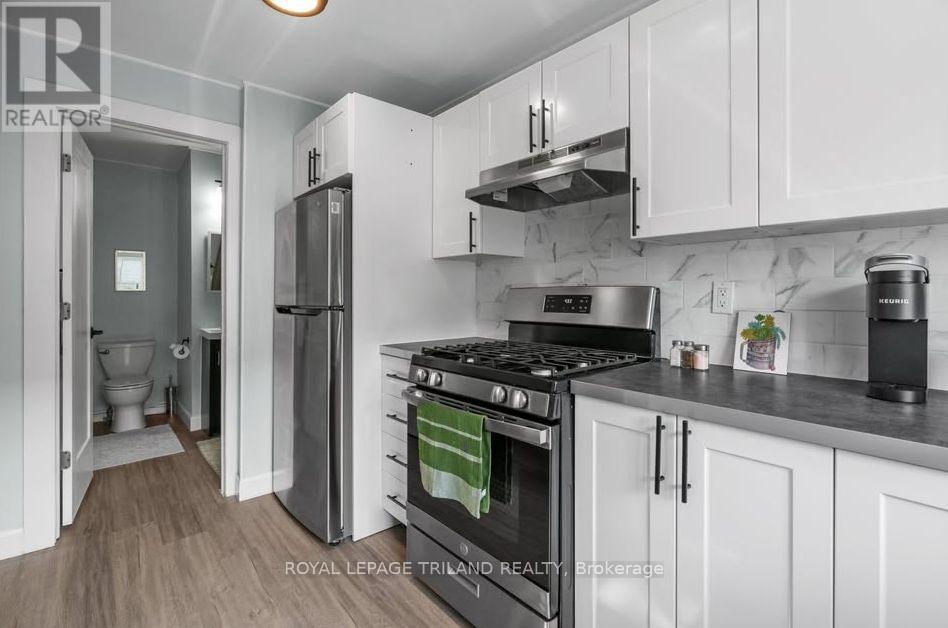 2 - 469 Grey Street Property Photo 8
