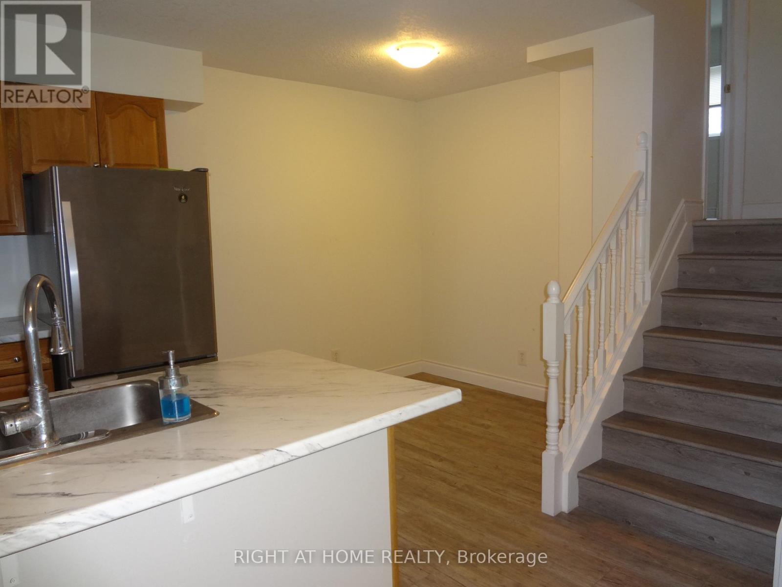 49 - 211 Veronica Drive Property Photo 5