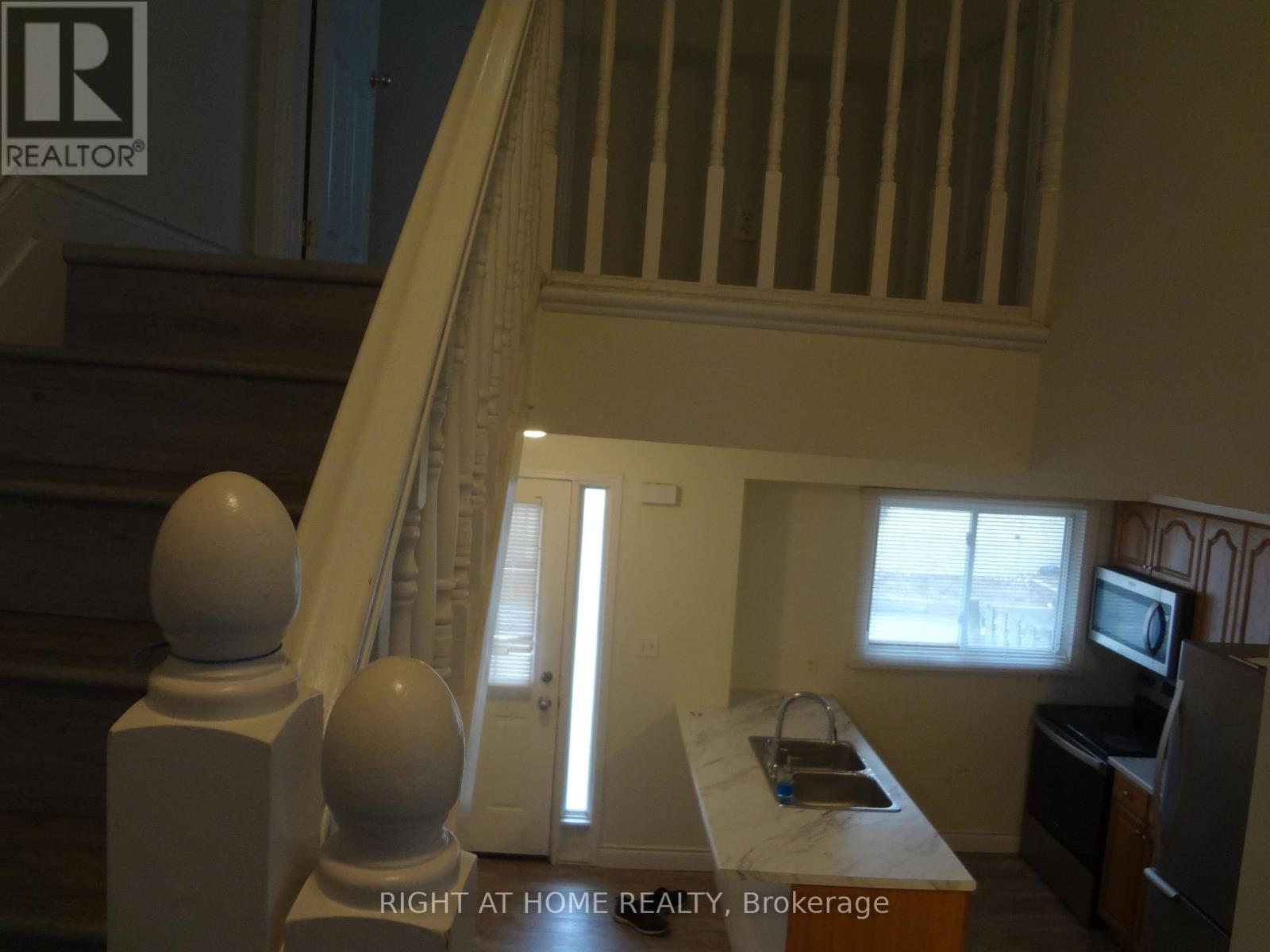 49 - 211 Veronica Drive Property Photo 6
