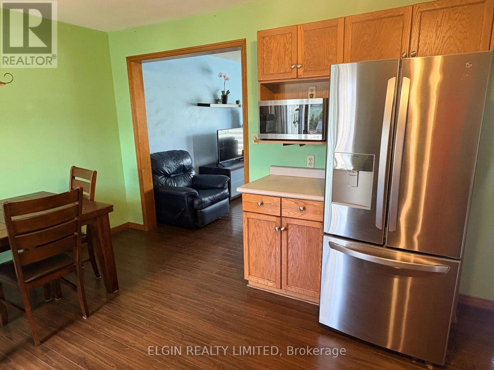 111 Manor Road Property Photo 3
