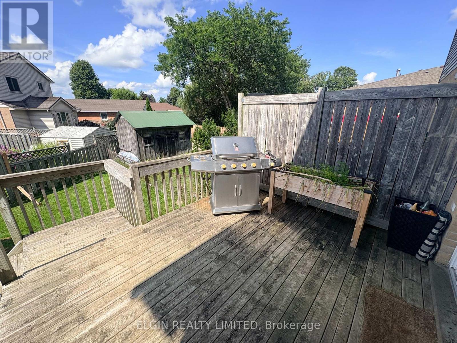 111 Manor Road Property Photo 14