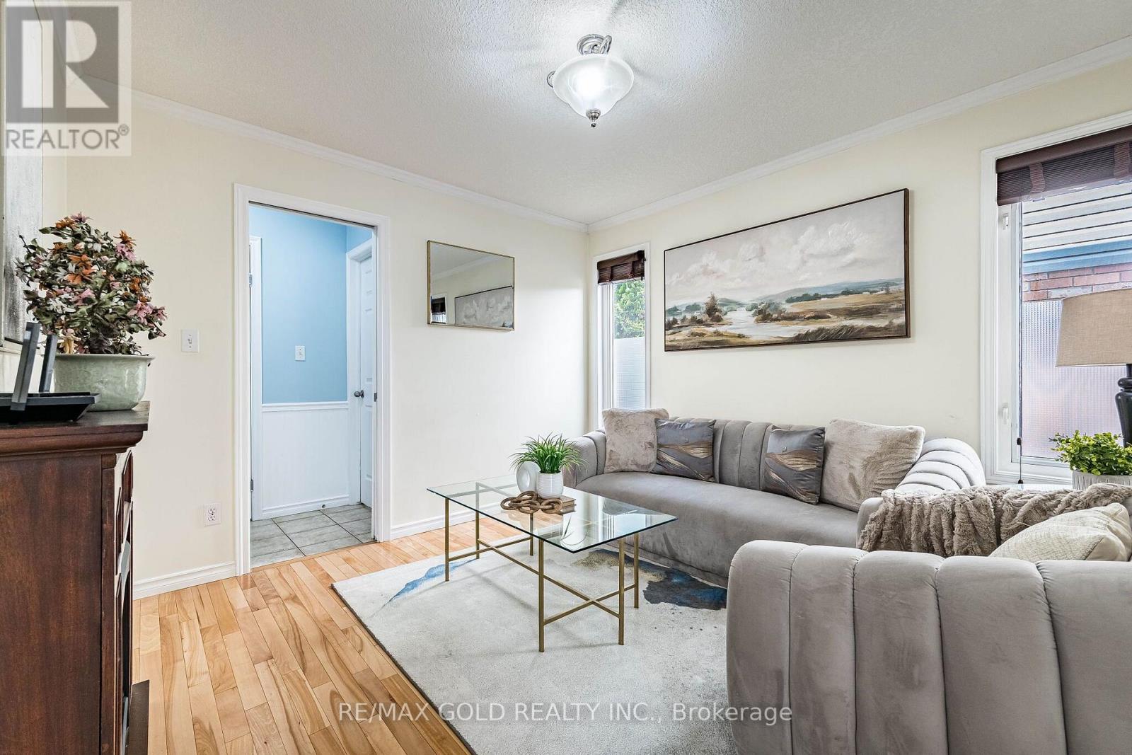 6 Moffatt Lane Property Photo 17