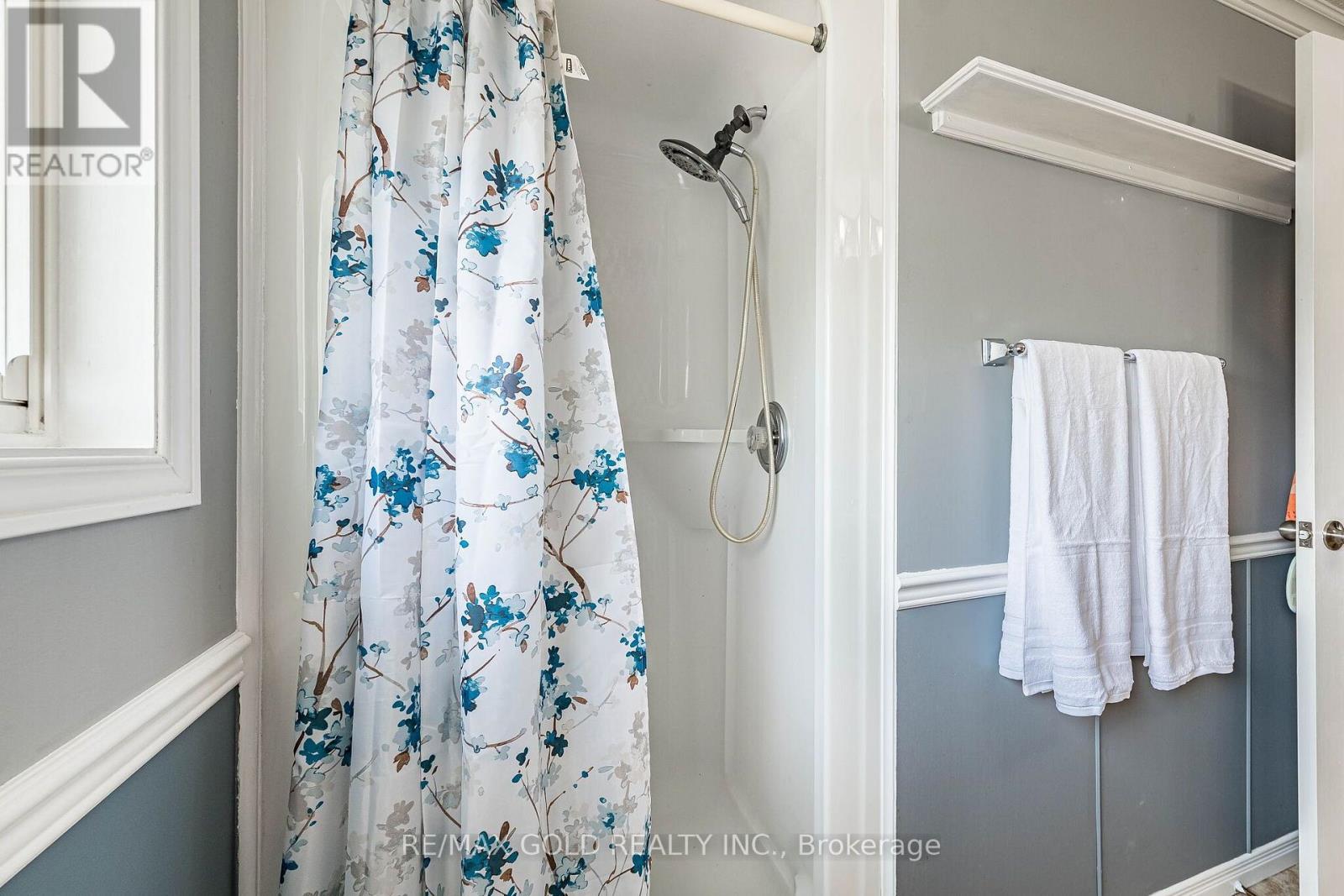 6 Moffatt Lane Property Photo 29