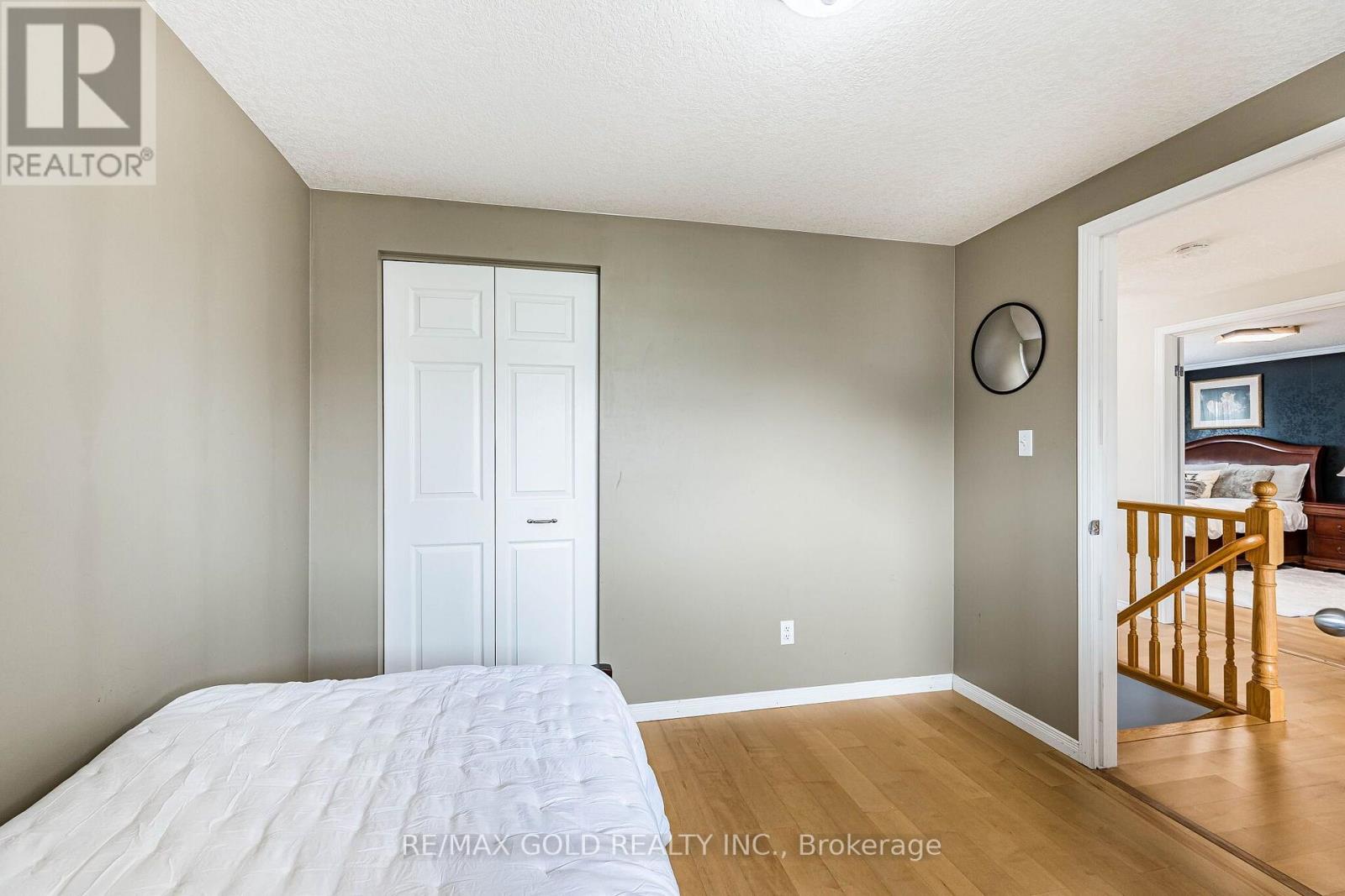 6 Moffatt Lane Property Photo 32