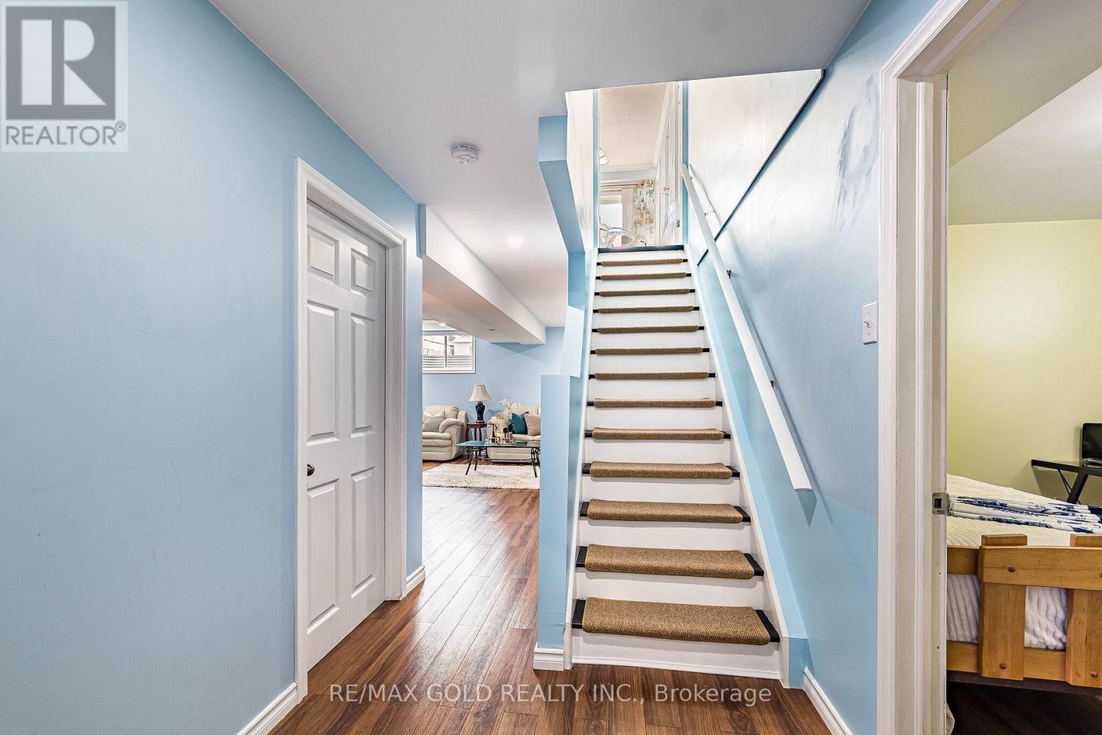 6 Moffatt Lane Property Photo 37