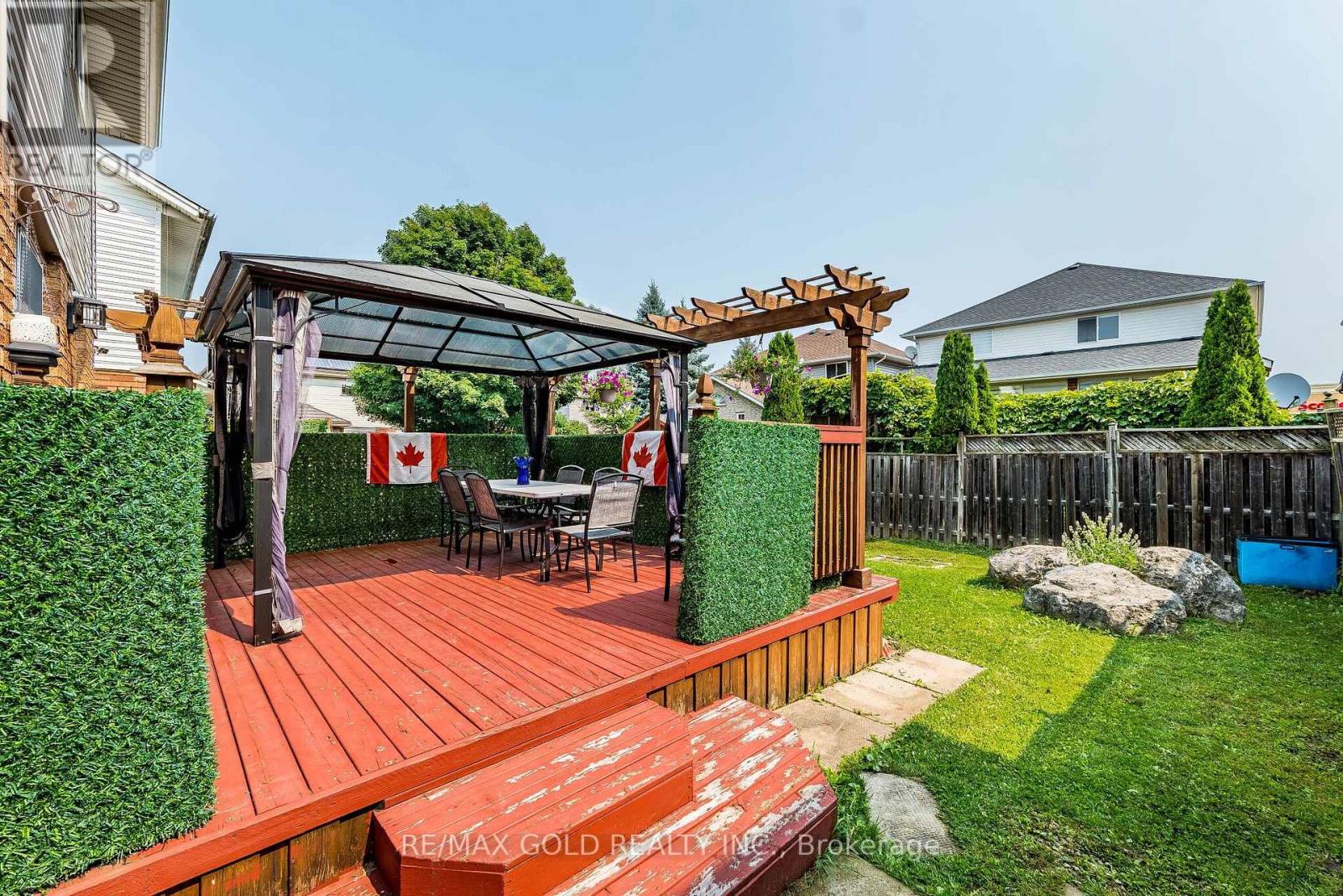 6 Moffatt Lane Property Photo 49