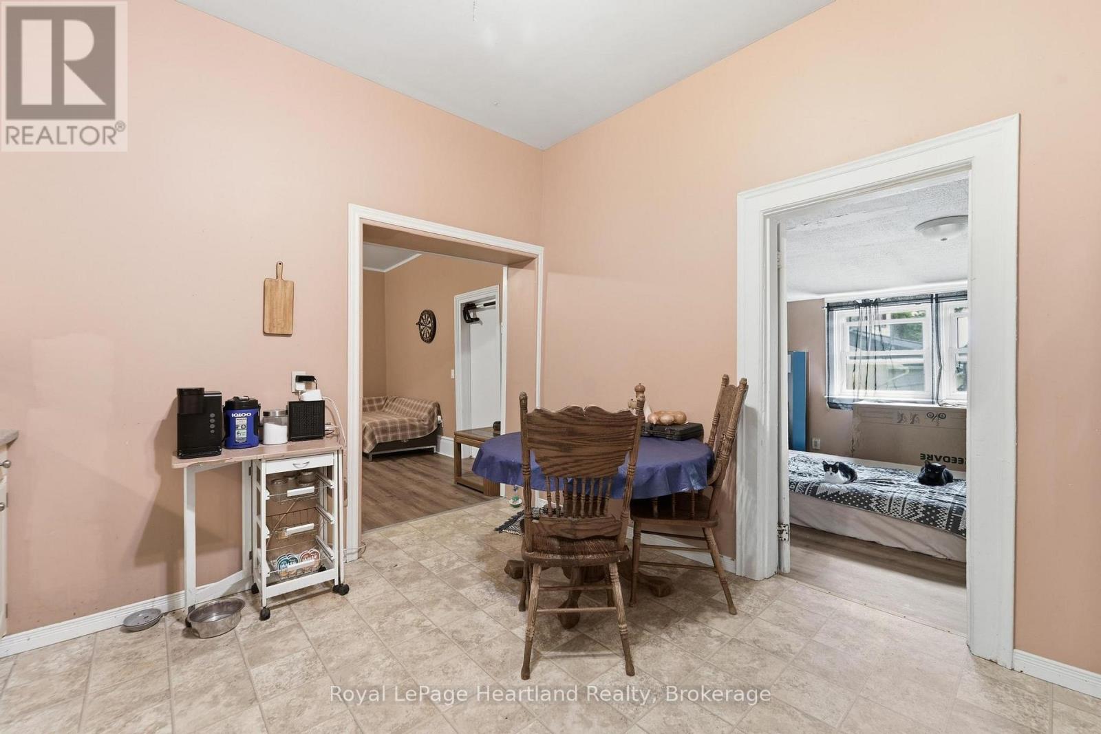 132 Queen Street Property Photo 5