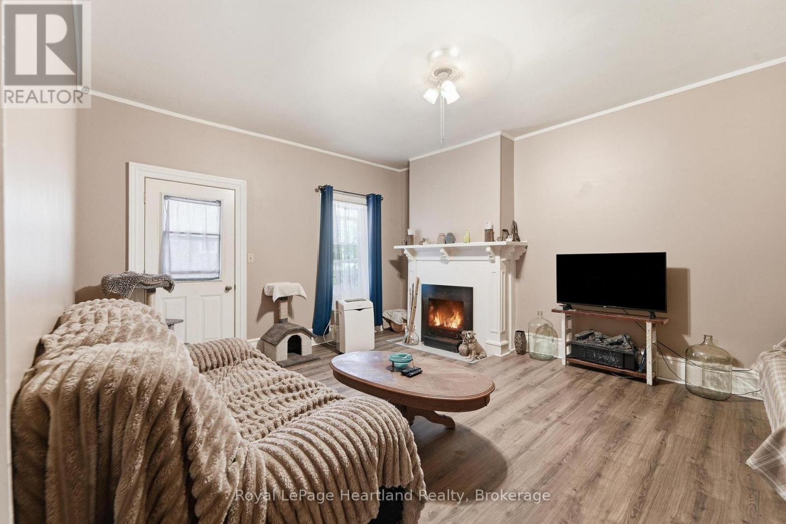 132 Queen Street Property Photo 11