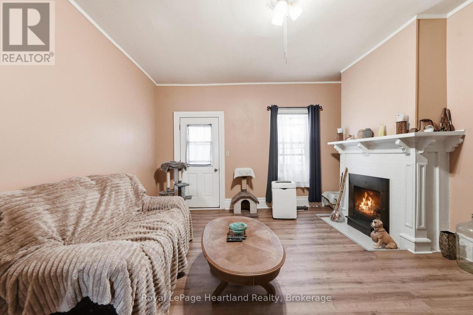132 Queen Street Property Photo 12