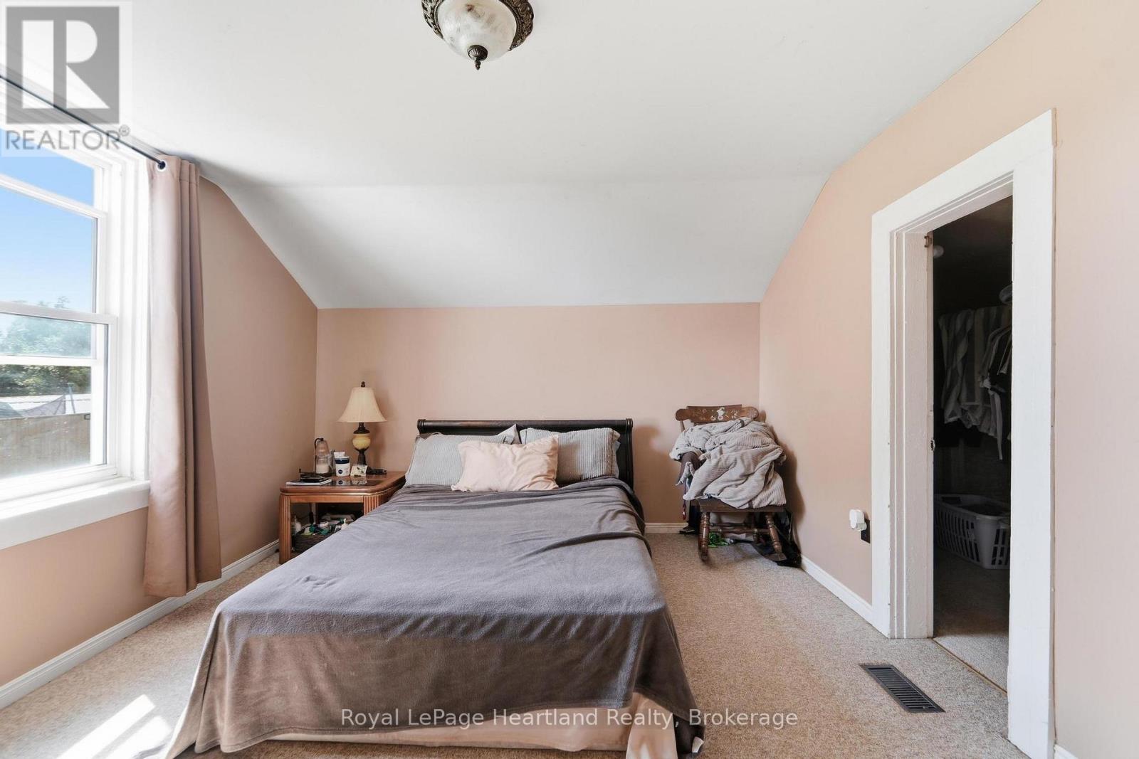 132 Queen Street Property Photo 19