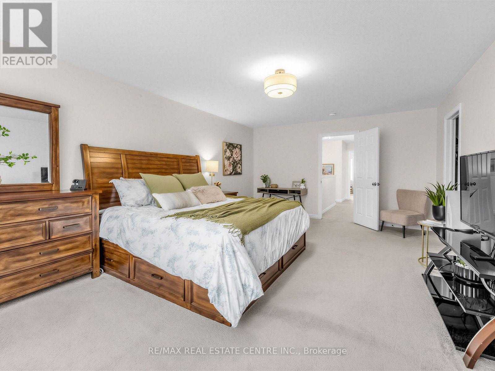 35 - 755 Linden Drive Property Photo 17