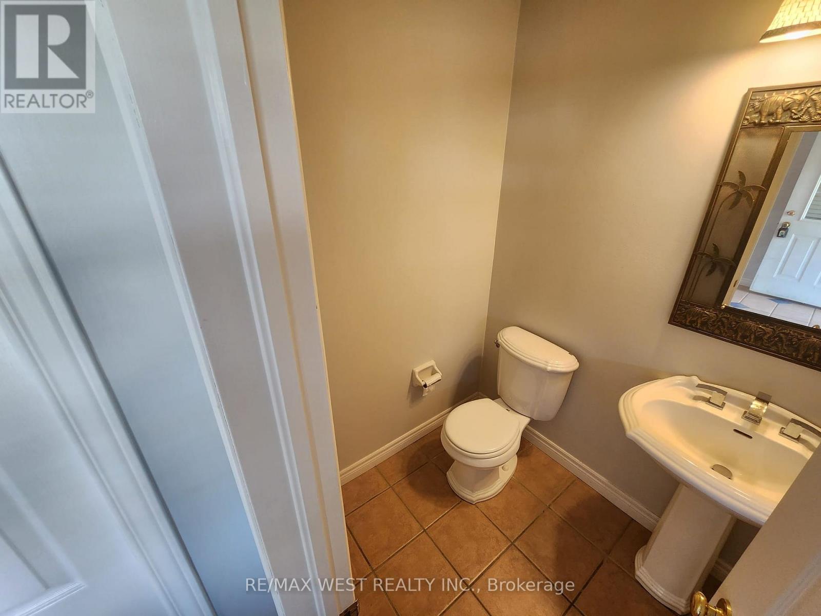 792 Butternut Avenue Property Photo 13