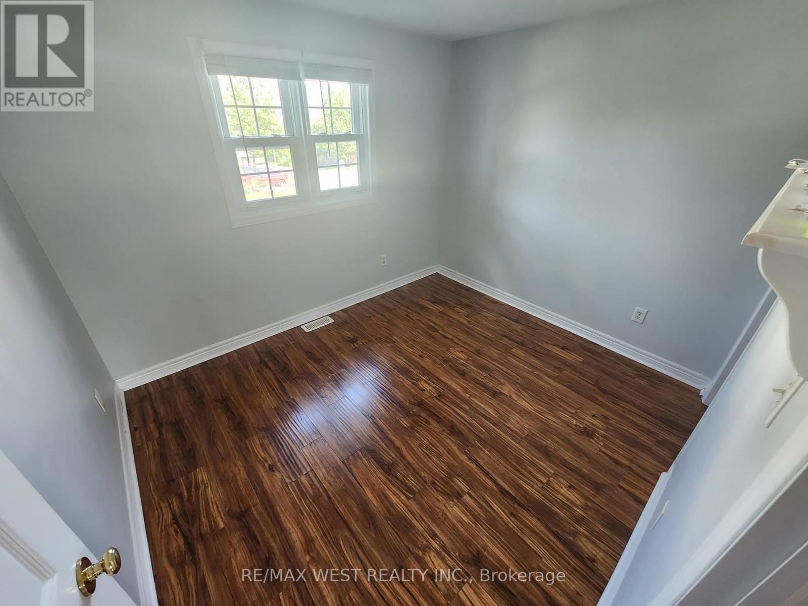 792 Butternut Avenue Property Photo 21