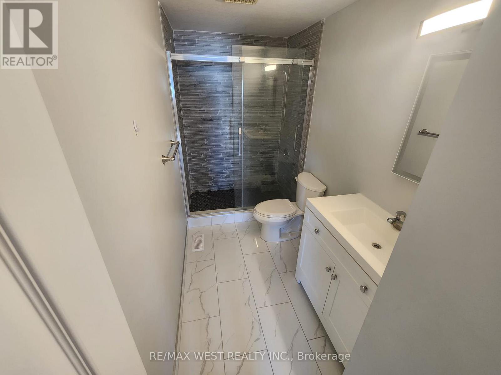 792 Butternut Avenue Property Photo 26