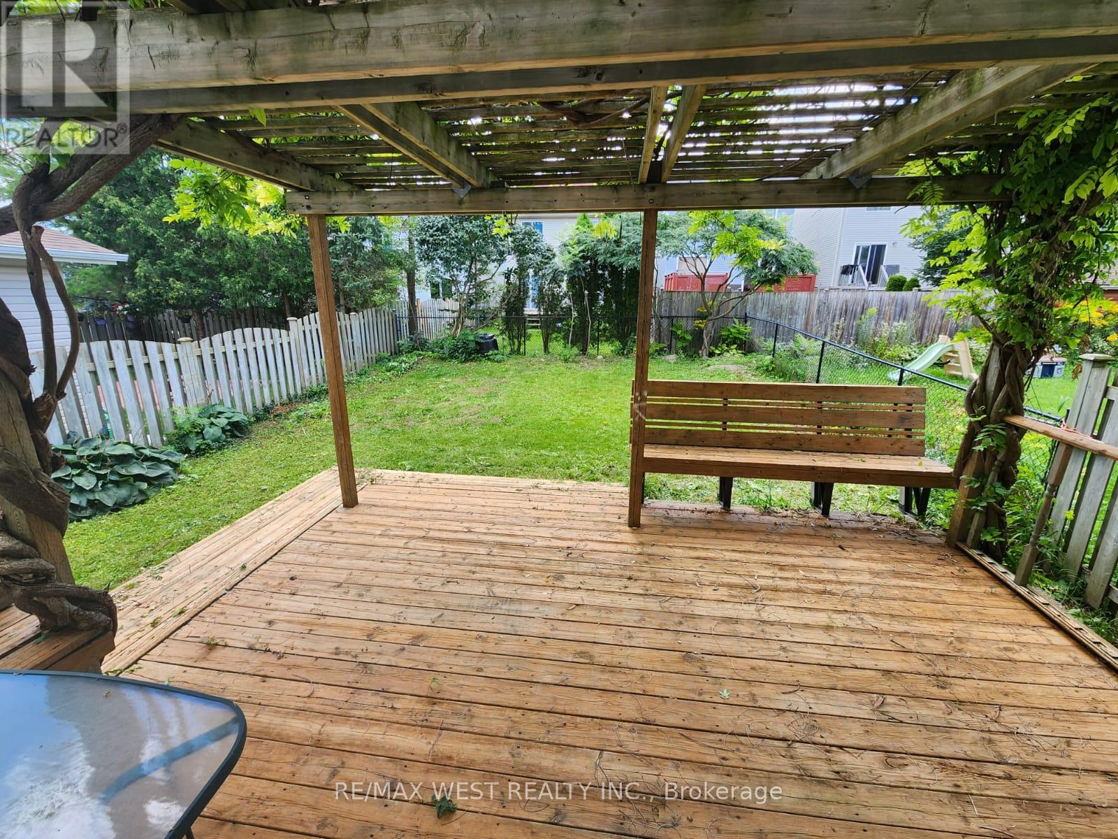 792 Butternut Avenue Property Photo 35