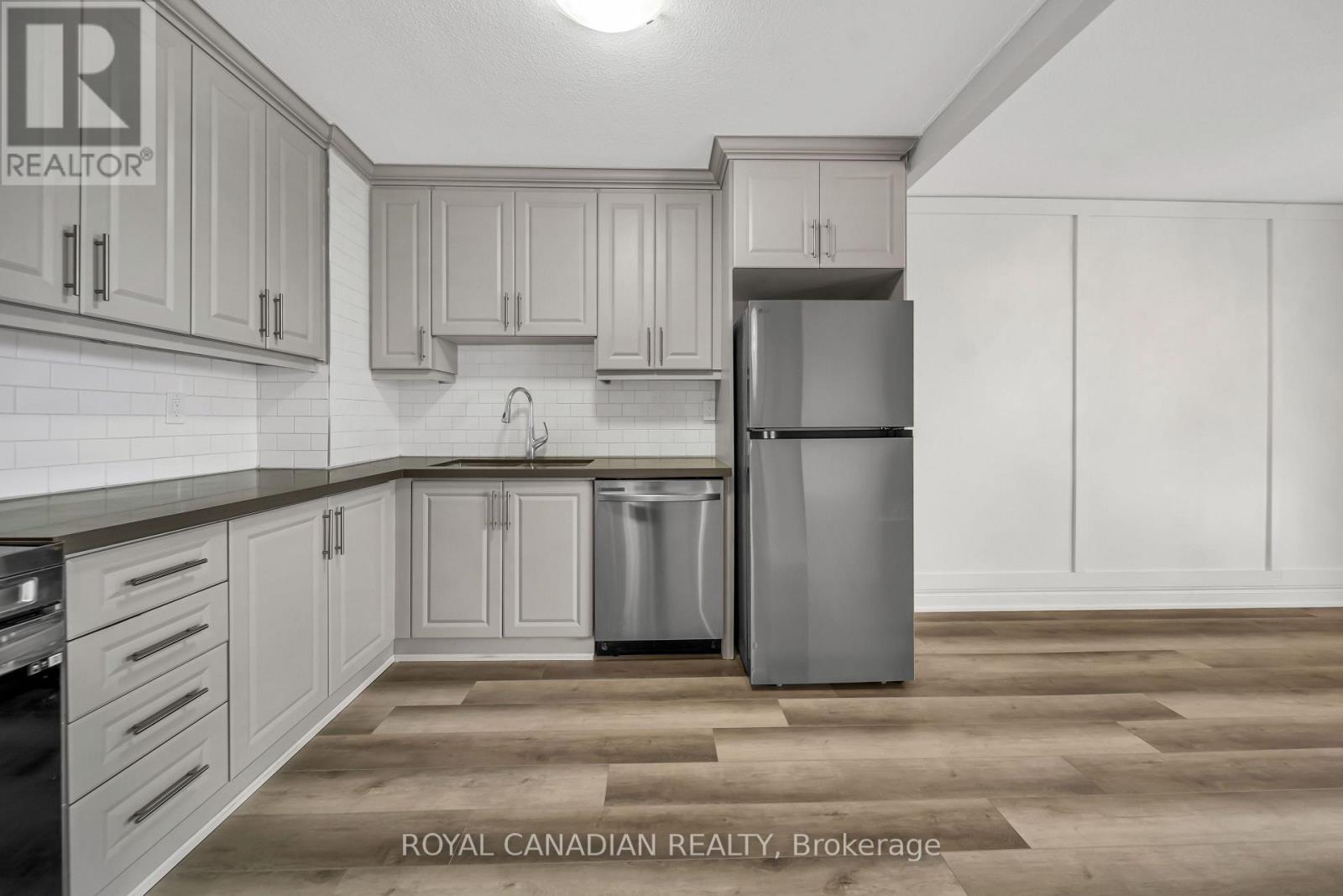 701 - 500 Green Road Property Photo 23