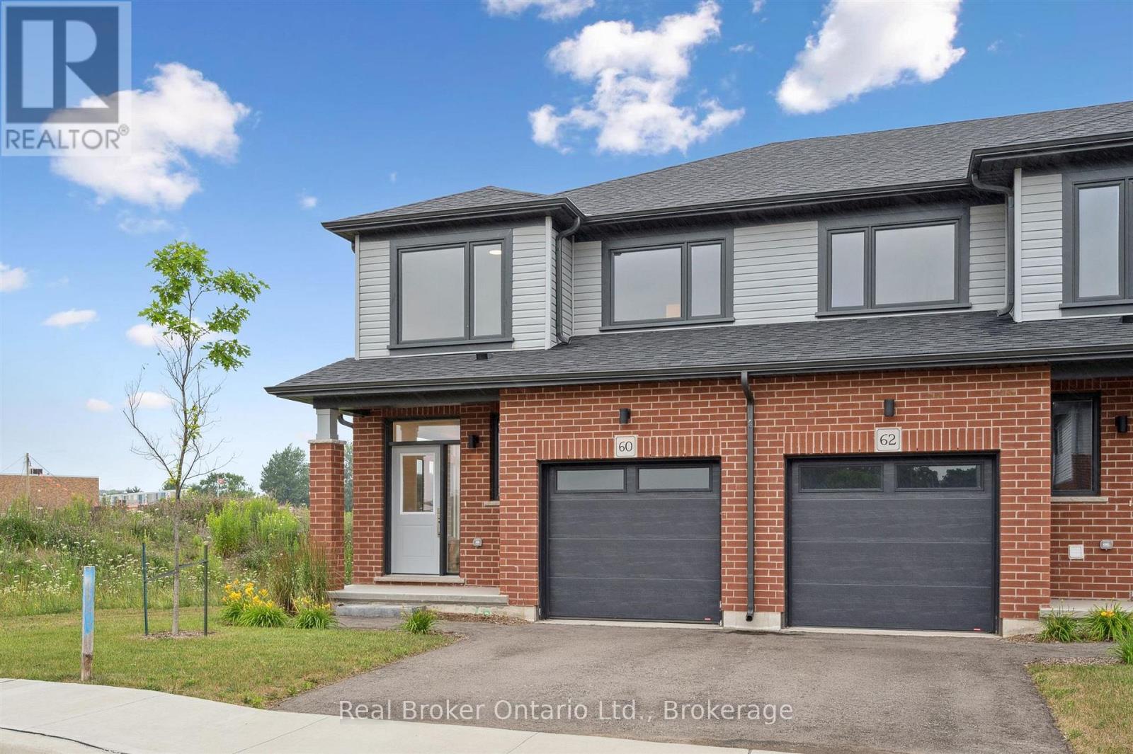 60 Ayr Meadows Crescent Property Photo 3