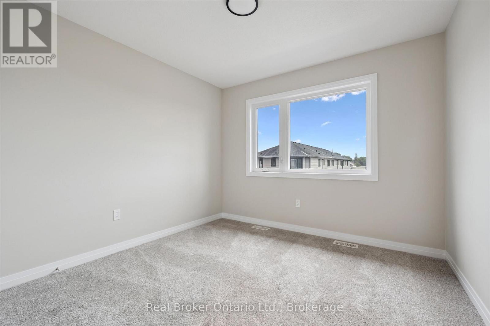 60 Ayr Meadows Crescent Property Photo 20