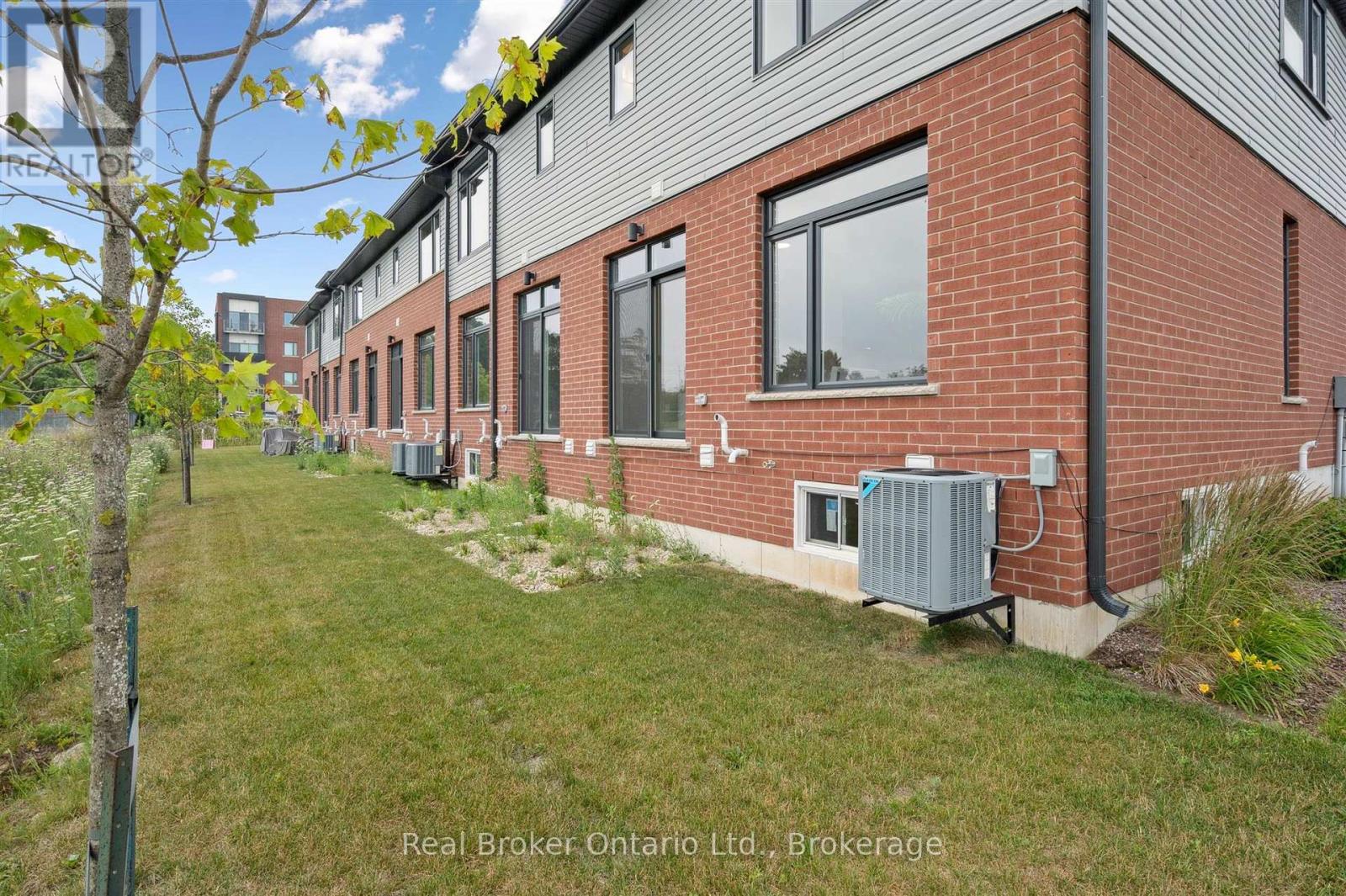 60 Ayr Meadows Crescent Property Photo 29