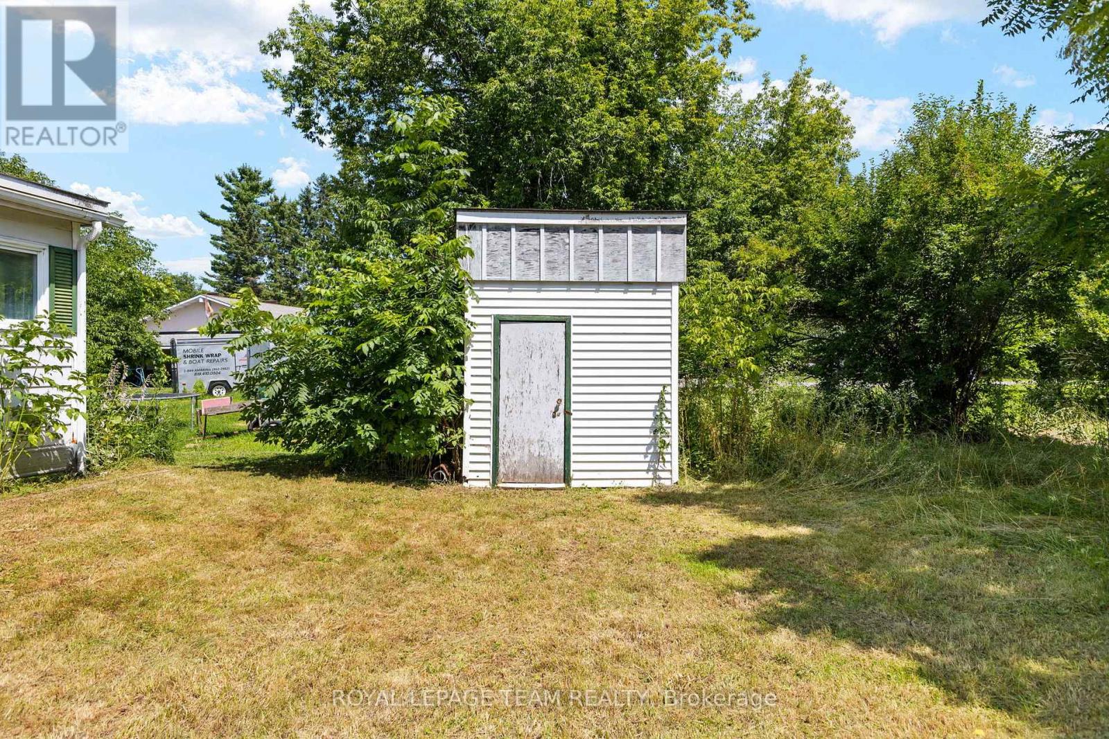 967 West Street Property Photo 20