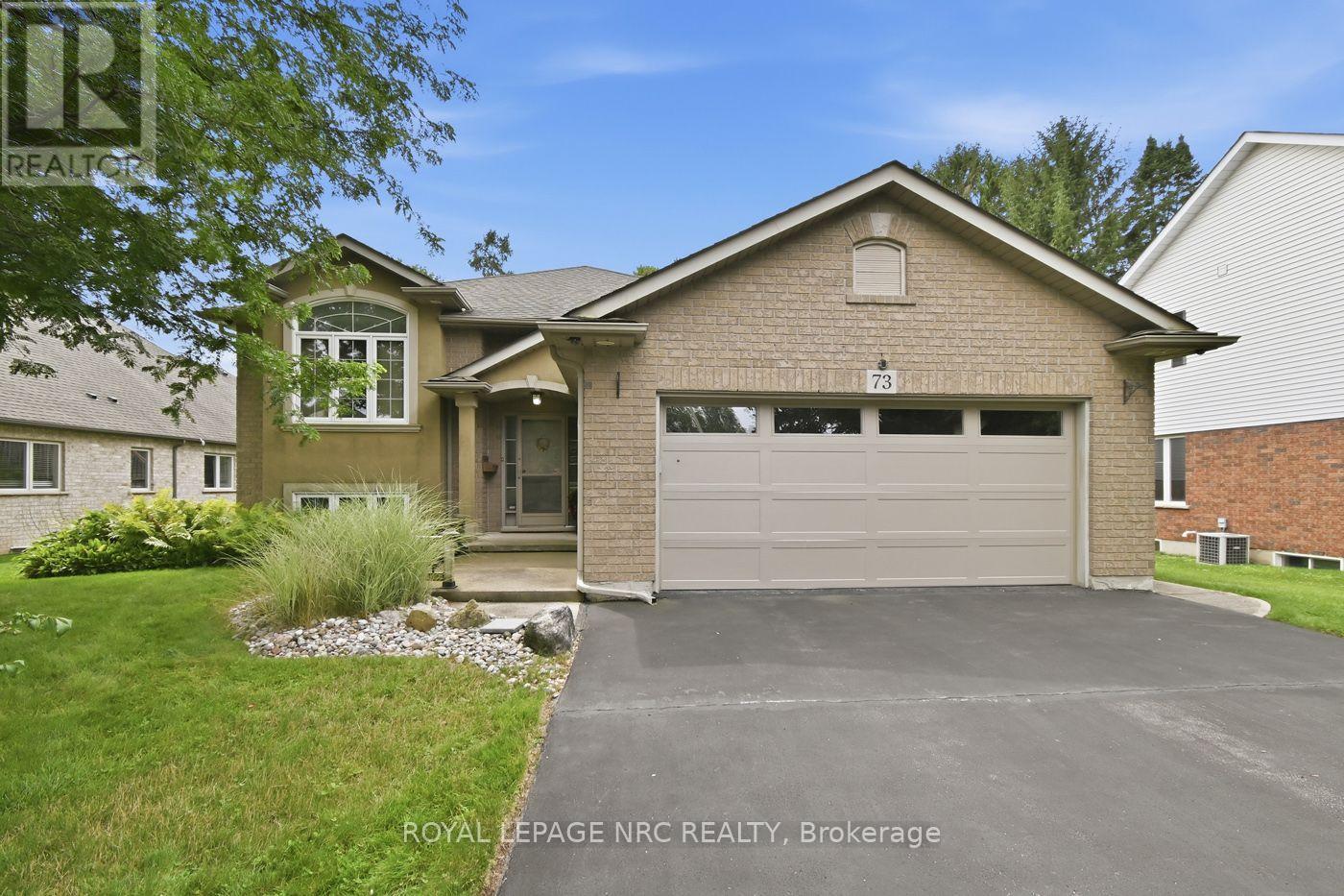 73 Rolling Meadows Boulevard Property Photo 2