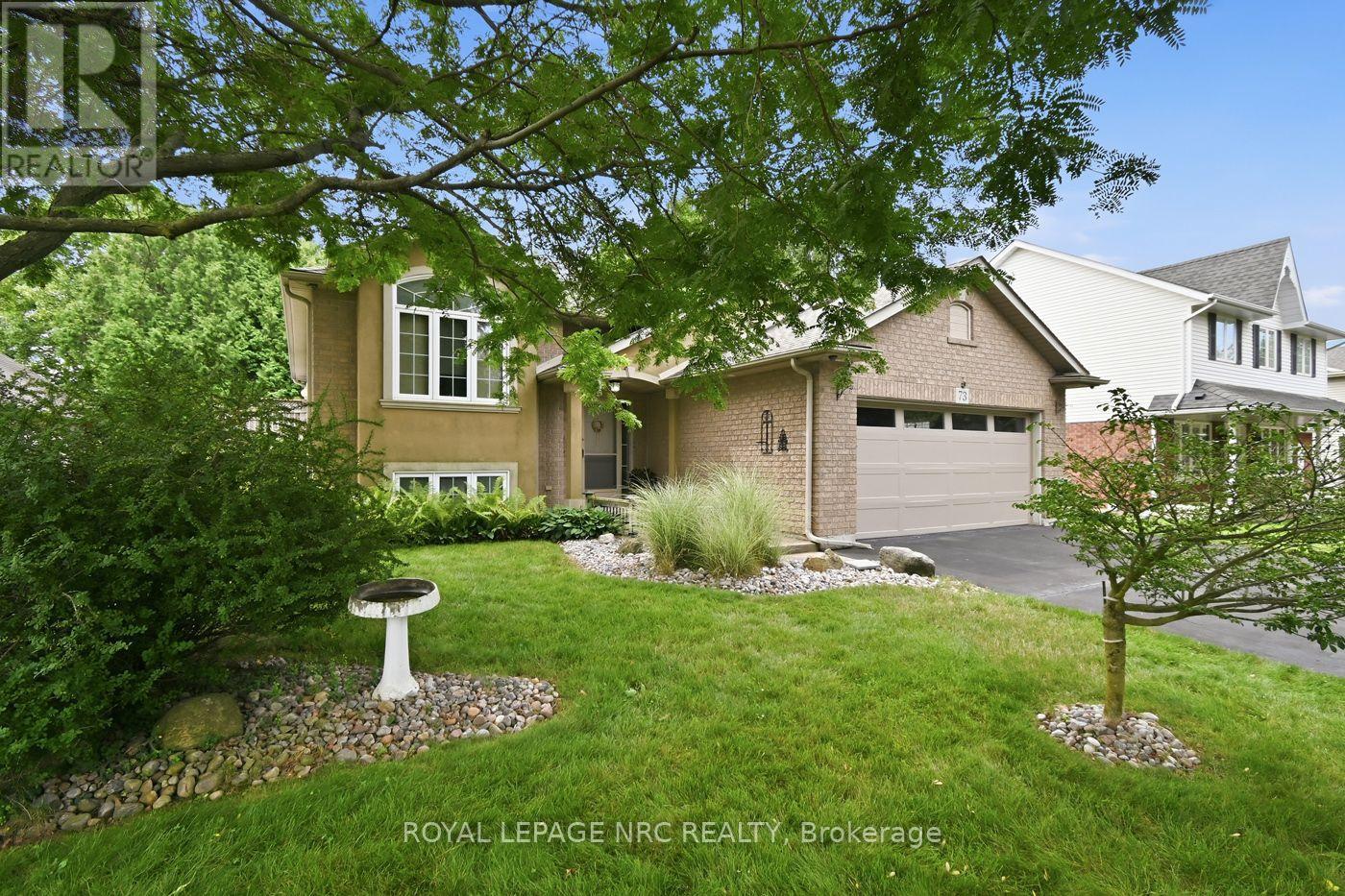 73 Rolling Meadows Boulevard Property Photo 3