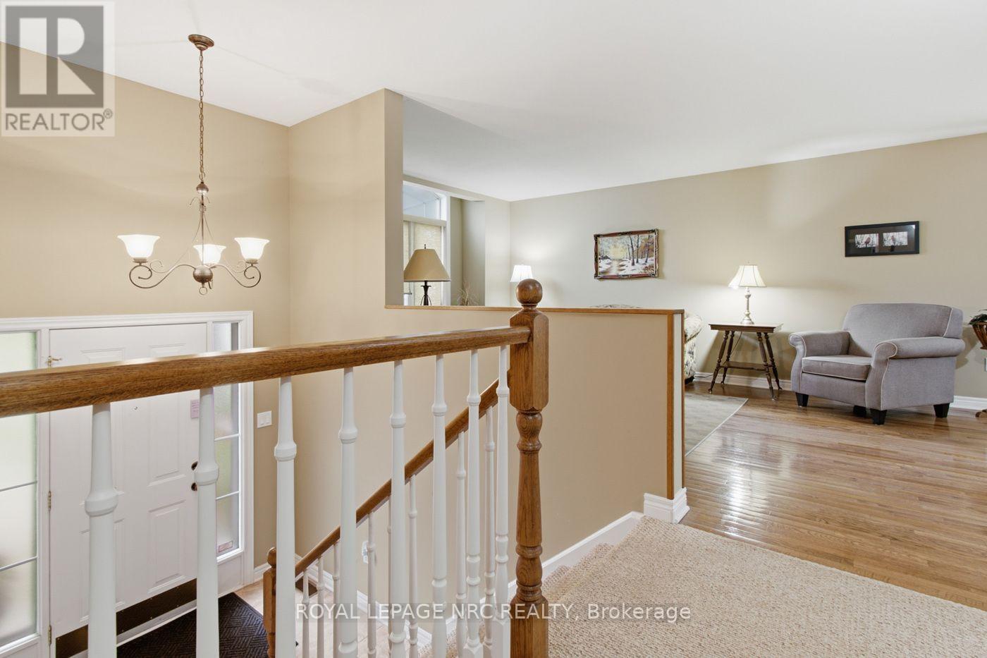 73 Rolling Meadows Boulevard Property Photo 16
