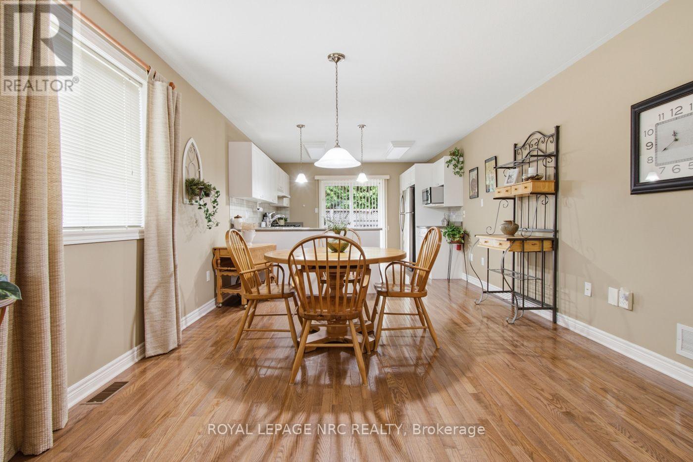 73 Rolling Meadows Boulevard Property Photo 23