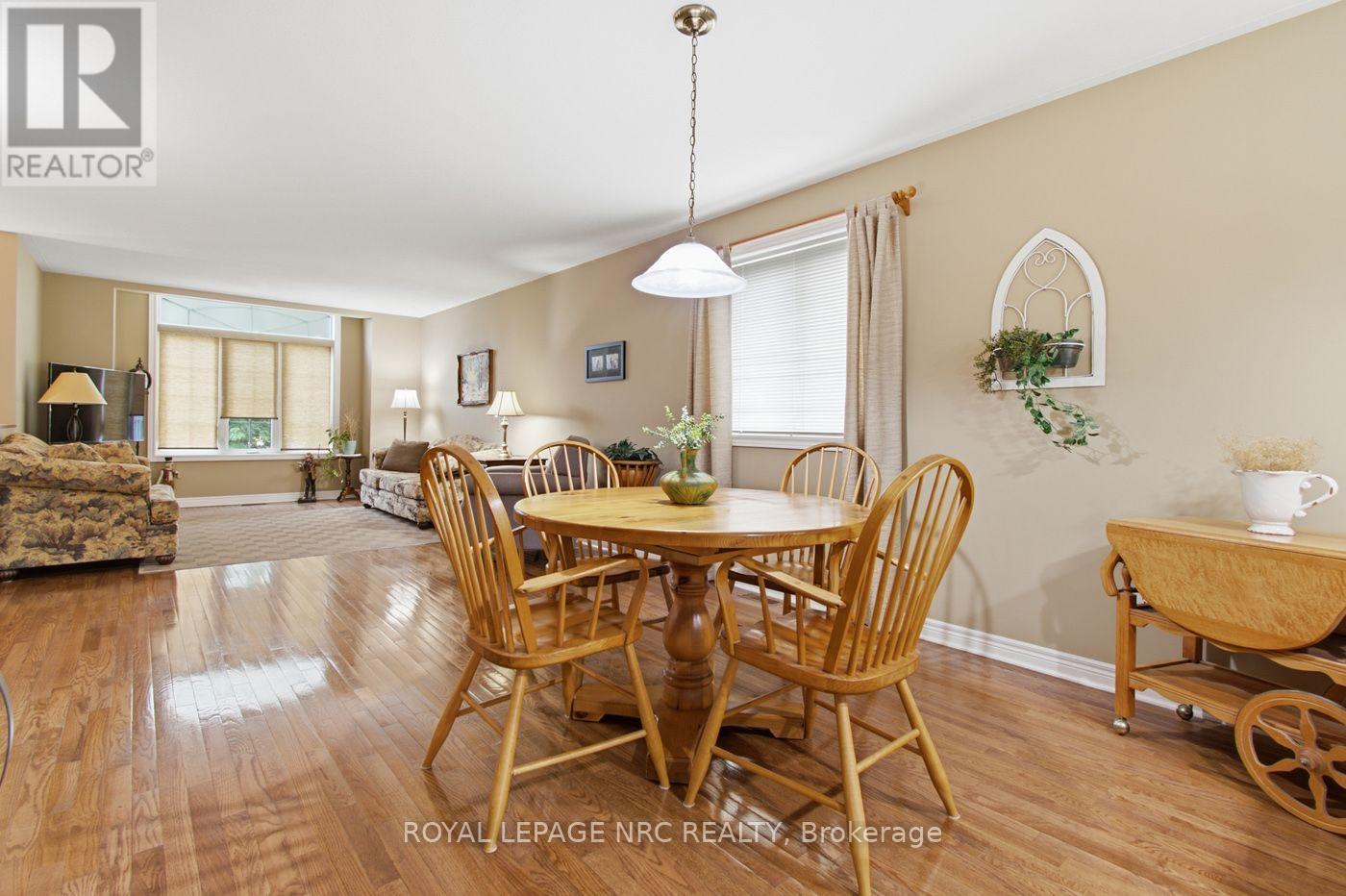73 Rolling Meadows Boulevard Property Photo 29