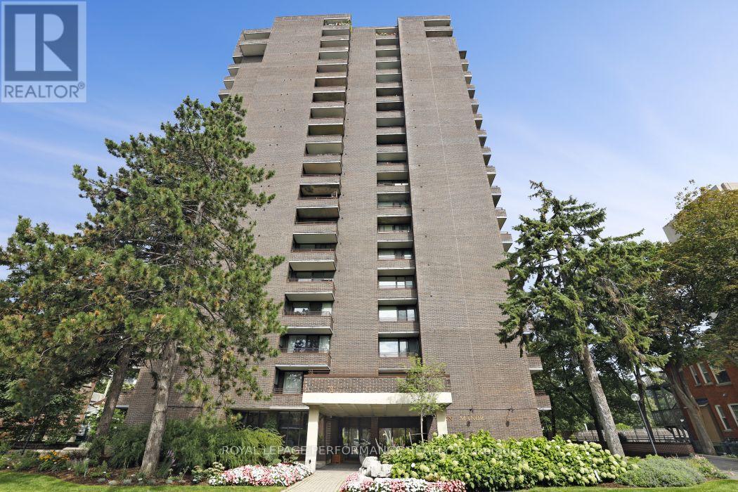 1801 - 71 Somerset Street W Photo de la propriété 1