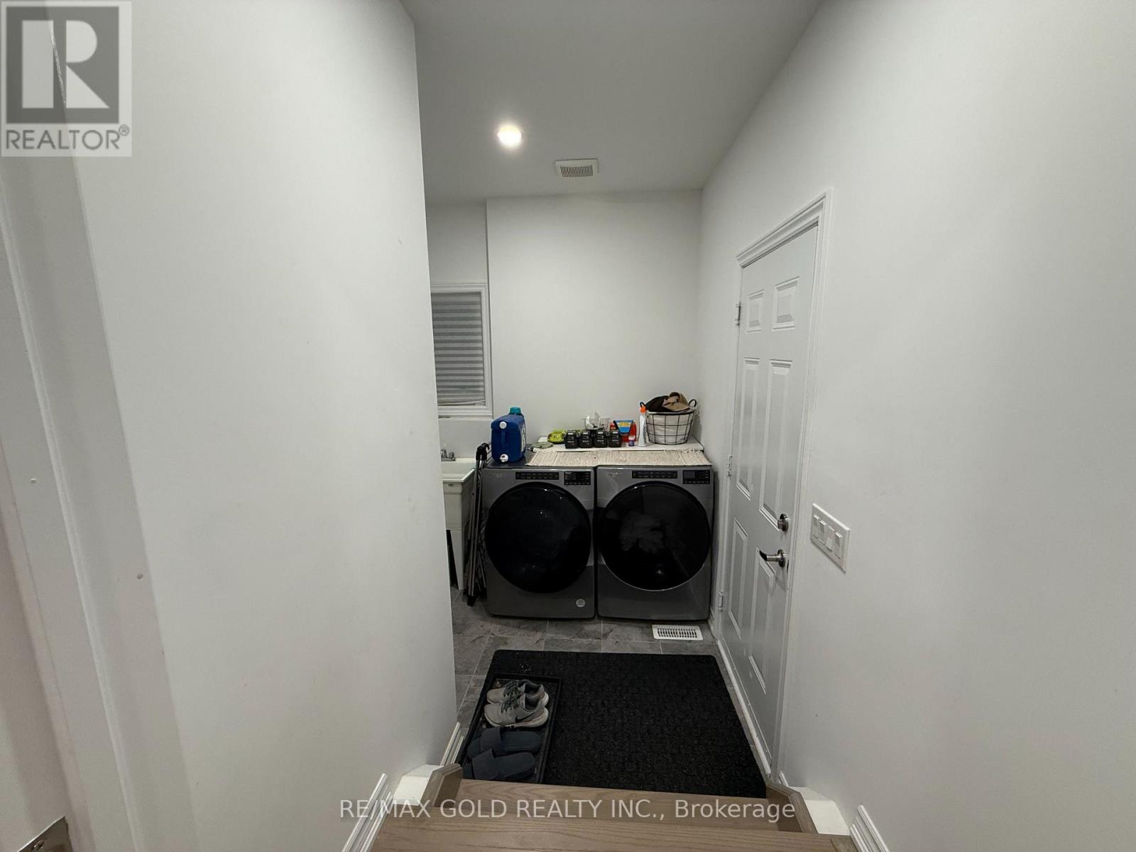 20 Corbett Street Property Photo 8